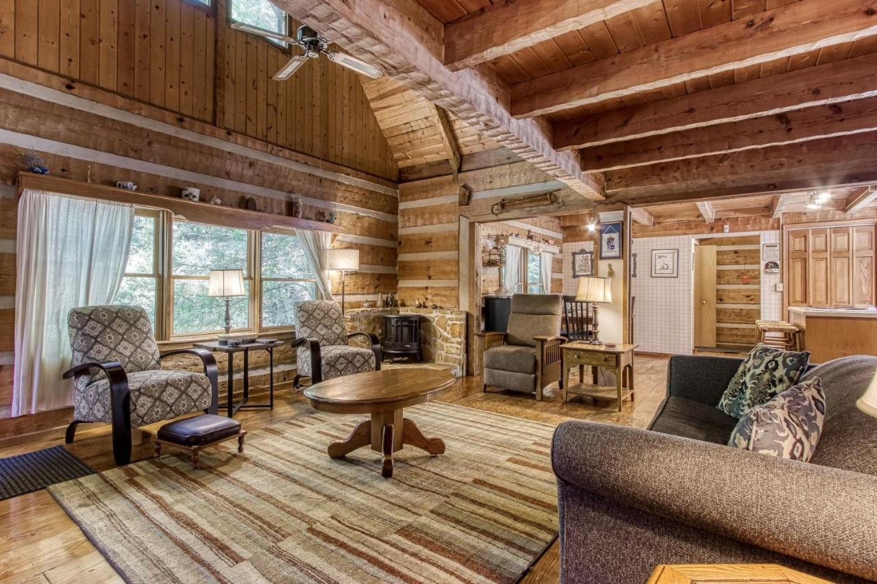 Valhalla - Private Rustic Getaway Cabin Sevierville Exterior photo