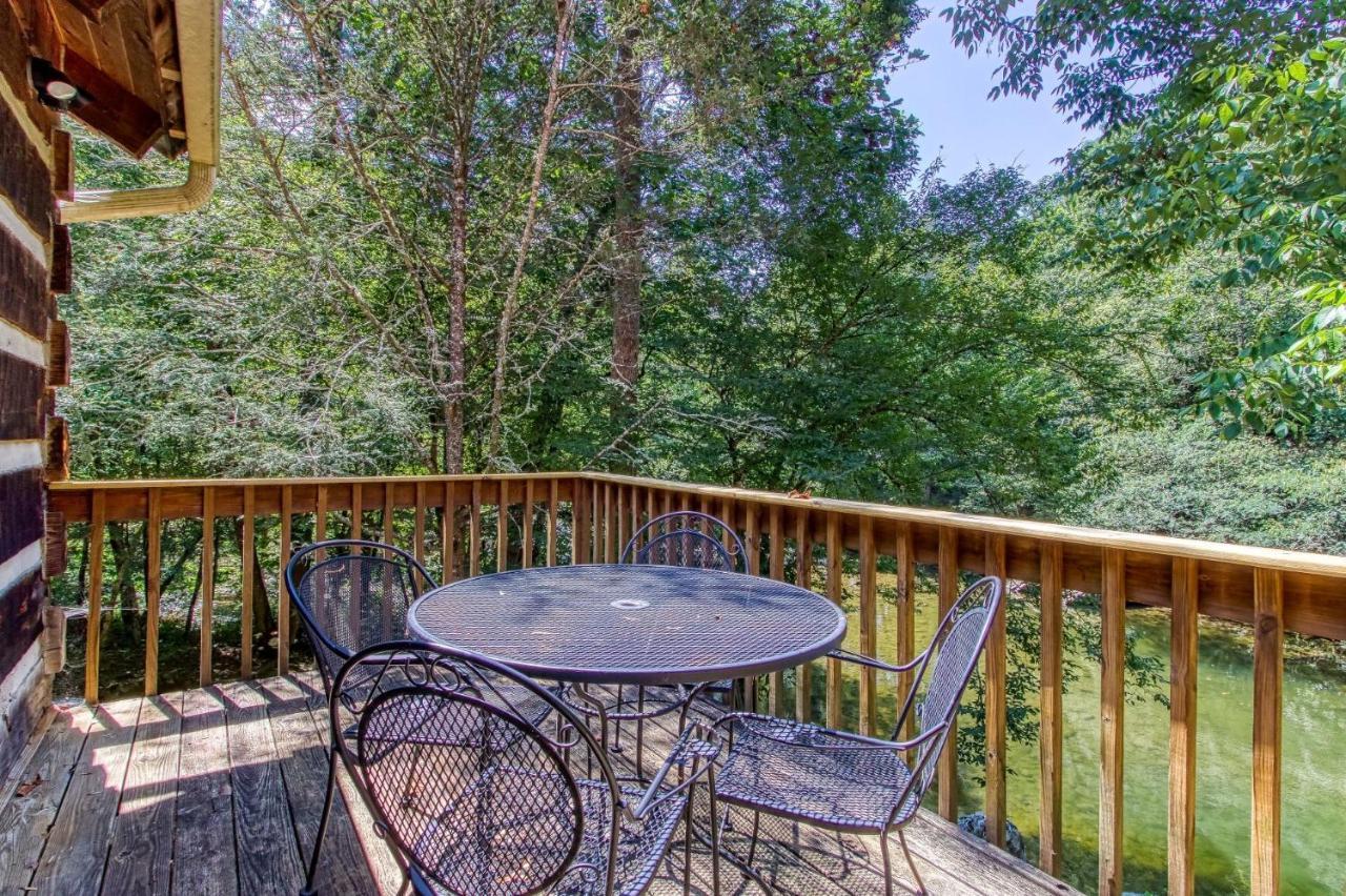 Valhalla - Private Rustic Getaway Cabin Sevierville Exterior photo